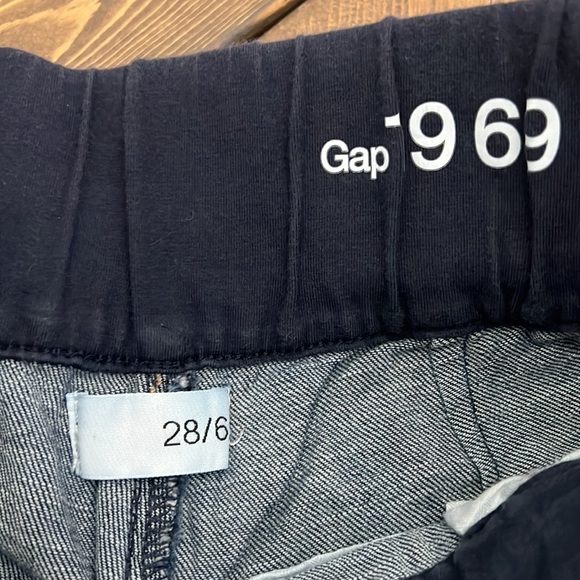 Maternity shorts - Picture 2 of 3